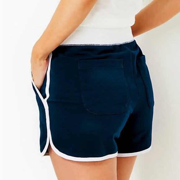 Lilly Pulitzer 4" Trysta Knit Short Aegean Navy - M - Picture 4 of 4